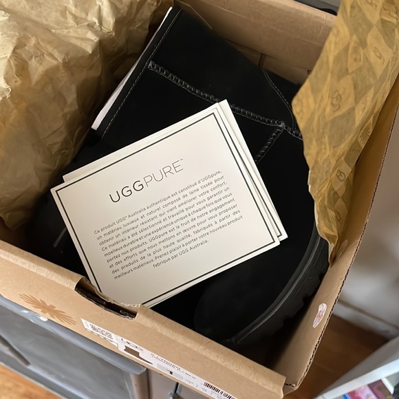 Ugg waterproof boots “Lynden” - Picture 7 of 7